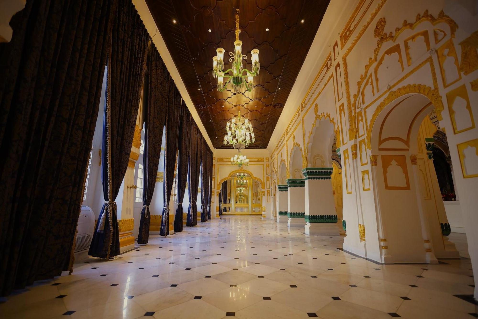 Ran Baas The Palace Patiāla Exteriör bild